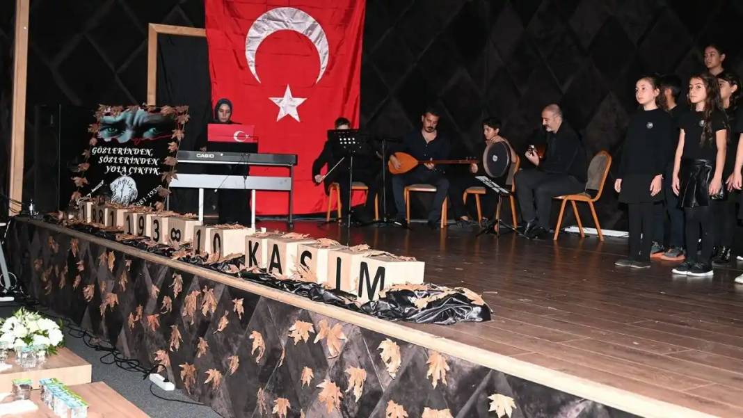 Kemer’de 10 Kasım Töreni: Atatürk Ebediyete Uğurlanışının 87’nci Yılında Anıldı 9
